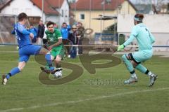 Kreisliga - Saison 2023/24 -  SV Hundszell - SV Denkendorf -  Der 0:1 Führungstreffer durch - Marius Heß grün Denkendorf - jubel - Lukas Conradi #31 blau Hundszell - Gabriel Hägel Torwart Hundszell - Foto: Meyer Jürgen