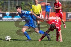 Kreisklasse - Saison 2024/25- Türk SV Ing - FC Arnsberg - Marco Maier blau Arnsberg - Renato Tuka rot Türk SV - Foto: Meyer Jürgen