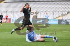 Toto Pokal - TSV 1860 München - FC Ingolstadt 04 - Zweikampf, Justin Butler (31, FCI) Salger Stephan (6, 1860)