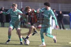 *** A-Junioren Bundesliga  - Saison 2025/26 - FC Ingolstadt 04 - SpVgg Greuther Fürth - Distl Manuel schwarz FCI - Kamal Fadl rechts Fürth - Müller Linus links Fürth - Foto: Meyer Jürgen