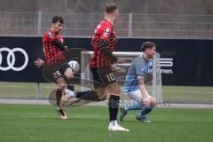 3. Liga; Testspiel - FC Ingolstadt 04 - Chemnitzer SC; Zweikampf Kampf um den Ball Arian Llugiqi (25, FCI) Max Dittgen (10, FCI)