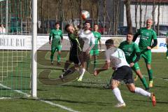 Fussball - Kreisliga - FC Gerolfing - SV Karlshuld - Marco Haunschild Torwart Karlshuld - Anastasios Porfyriadis weiss Gerolfing - Foto: Meyer Jürgen