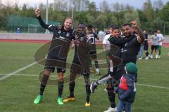 Kreisliga - FC Fatih Ingolstadt - FC Gerolfing - Das Spiel ist vorbei und die Ersatzspieler und Trainer laufen auf das Spielfeld - Fatih Ingolstadt ist vorzeitig Meister - jubel - Boubacarr Saho schwarz #19 Fatih Ing - Mathias Habricht #9 schwarz Fatih - 