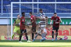 3. Liga; MSV Duisburg - FC Ingolstadt 04; Torwart Marius Funk (1, FCI) sicher, Hans Nunoo Sarpei (18 FCI) Nikola Stevanovic (15, FCI) Marvin Senger (4 MSV) Joshua Bitter (29 MSV) Pascal Testroet (37, FCI)