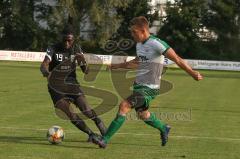 Kreisliga - SV Manching II — FC Fatih Spor Ingolstadt -  Boubacarr Saho schwarz Fatih Ingolstadt - Elias Bauer weiss Manching - Foto: Jürgen Meyer