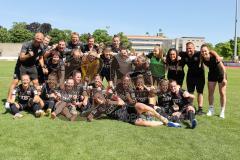 2. Frauen-Bundesliga - Saison 2021/2022 - FC Ingolstadt 04 - TSG 1899 Hoffenheim - Jubel - Der Klassenerhalt ist geschafft - - Foto: Meyer Jürgen