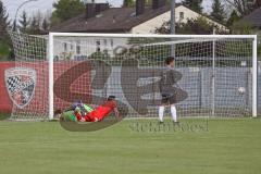 Bayernliga Süd - Saison 2021/2022 - FC Ingolstadt 04 II - VfB Hallbergmoos - Martin Dinkel Torwart Hallberg - Gashi Egson (#7 FCI) mit einem Abseitstor - Foto: Meyer Jürgen