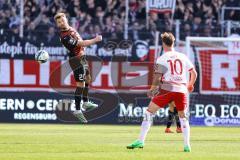 3. Liga; SSV Jahn Regensburg - FC Ingolstadt 04; Yannick Deichmann (20, FCI) Viet Christian (10 Jahn)