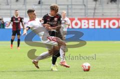 2.BL; FC Ingolstadt 04 - 1. FC Nürnberg - Zweikampf Hawkins Jaren (20 FCI) gegen Krauß Tom (14 , 1.FCN)