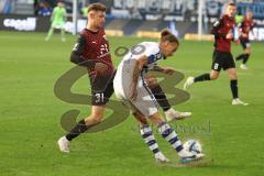 2023_11_11 - 3. Liga - Saison 2023/24 - MSV Duisburg - FC Ingolstadt 04 - Julian  Klügl (Nr.31 - FCI) - Rolf Feltscher (Nr.21 - MSV Duisburg) - Foto: Meyer Jürgen