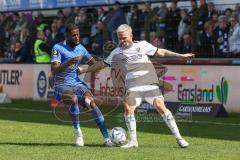 3. Liga; SV Meppen - FC Ingolstadt 04; Zweikampf Kampf um den Ball Tobias Bech (11, FCI) Faßbender Morgan (11 SVM)