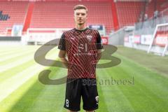 Benjamin Kanuric (8, FCI);  FC Ingolstadt 04;
3.Liga, Porträttermin 2023/2024