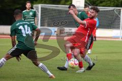 Bezirksliga - Saison 2022/2023 - FC Fatih Ingolstadt - VSST Günzelhofen - Roin Koblianidze rot Fatih - Qendrim Beqiri grün Günzelhofen - Foto: Meyer Jürgen