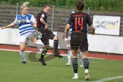 2. Frauen-Bundesliga - Saison 2021/2022 - FC Ingolstadt 04 - MSV Duisburg - Reischmann Stefanie (#21 FCI) - Brand Meg Marie #5 weiss Duisburg - Foto: Meyer Jürgen