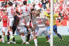 3. Liga; Rot-Weiss Essen - FC Ingolstadt 04; Tor Jubel Treffer Ausgleich Jasper Maljojoki (23, FCI) Torwart Golz Jakob (1 RWE)