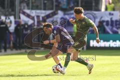 3. Liga; Erzgebirge Aue - FC Ingolstadt 04; Zweikampf Kampf um den Ball Loune Ali (30 Aue) Tim Heike (9, FCI)