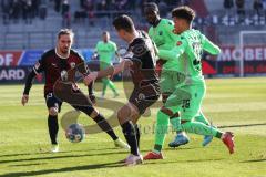 2.BL; FC Ingolstadt 04 - SV Sandhausen; Zweikampf Kampf um den Ball Valmir Sulejmani (33, FCI) Fabian Cavadias (41, FCI) Okoroji Chima (36 SVS) Berko Erich (11 SVS)