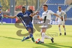 2.BL; Karlsruher SC - FC Ingolstadt 04; Dominik Franke (3 FCI) van Rhijn Ricardo (4 KSC) Zweikampf Kampf um den Ball Florian Pick (26 FCI)