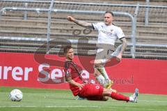 3. Liga; FC Viktoria Köln - FC Ingolstadt 04; Patrick Schmidt (9, FCI) setzt sich durch