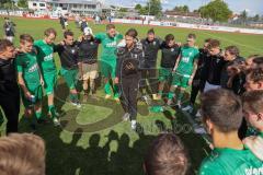 Relegation zur Bezirksliga - TSV Gaimersheim - BC Attaching - Schlusspfiff - traurig - jubel - enttäuscht - Manfred Wagner-Kroll Trainer Gaimersheim spricht zu seinen Spielern  - Foto: Jürgen Meyer