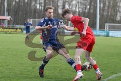 Kreisliga - Saison 2025/26- TSV Kösching - TV Münchsmünster - Maximilian Anthofer blau Münchsmünster - Lukas Kastl rot Kösching - Foto: Meyer Jürgen
