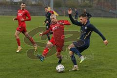 Bayernliga Süd - Saison 2021/2022 - FC Ingolstadt 04 II - TSV 1860 München II - Rausch Thomas (#18 FCI) - Freitag Alexander blau #13 München - Foto: Meyer Jürgen