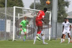 A-Junioren - Bundesliga Süd Fc Ingolstadt 04 - Eintracht Frabkfurt -  Udebuluzor Michael rot FCI - Obert Juri Torwart Frankfurt - Foto: Meyer Jürgen