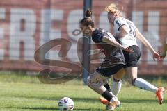 2. Bundesliga Frauen - Saison 2025/26 - FC Ingolstadt 04 Frauen - Borussia Mönchengladbach - Emma Kusch (Nr.9 - FC Ingolstadt Frauen I) - Drissen Sam weiss M`Gladbach  - Foto: Meyer Jürgen