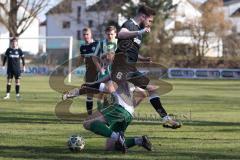 Landesliga - Saison 2025/26 - SV Manching - TSV Schwabmünchen - Rainer Meisinger (Nr.8 - SV Manching) - Schmid Manuel schwarz Schwabmünchen - Foto: Meyer Jürgen