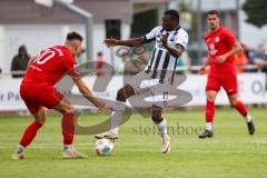 Toto-Pokal - VfB Forstinning - FC Ingolstadt 04; Obed Ugondu (17, FCI) Angriff, Weismor, Nico (10)