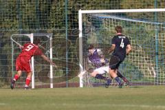 Kreisklasse - Saison 2025/26- TSV Etting - TSV Altmannstein-  - Daniel Weber rot Altmannstein  - Filip Festner Torwart Etting - Philipp Schneider #4 Etting - Foto: Meyer Jürgen