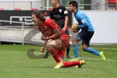 Im Bild: Benjamin Causevic (#10 FCI B-Junioren) bekommt einen Strafstoß zugesprochen und schreit

Fussball - B-Junioren - Relegation 2021  - FC Ingolstadt 04 - SSV Jahn Regensburg -  Foto: Ralf Lüger/rsp-sport.de