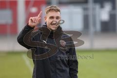 3. Liga; 1. Training nach Winterpause, 2023 FC Ingolstadt 04; nach Verletzung wieder im Einzeltraining, Tobias Schröck (21, FCI)