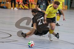 Lotto Bayern Hallencup - Lindenkreuzhalle Saison 2024/25 - FC Hitzhofen - DJK München - Christoph Thomas gelb Hitzhofen - Marcel Scheingraber schwarz München - Foto: Meyer Jürgen