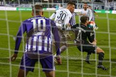 2. Fußball-Liga - Saison 2021/2022 - FC Erzgebirge Aue - Ingolstadt 04 - Stefan Kutschke (#30 FCI) - Männel Martin Torwart Aue - Foto: Meyer Jürgen