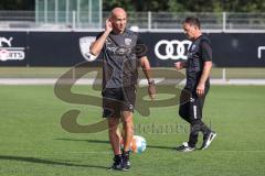 2.BL; FC Ingolstadt 04 - Neuer Cheftrainer Andre Schubert mit Co-Trainer Asif Saric im ersten Training, Co-Trainer Asif Saric (FCI) und Cheftrainer André Schubert (FCI)