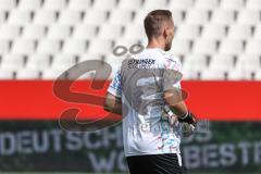 3. Liga; Rot-Weiss Essen - FC Ingolstadt 04; vor dem Spiel Aufwärmtrikot Puma stronger together, Torwart Marius Funk (1, FCI)