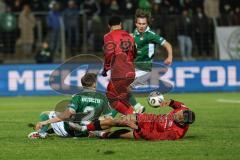 3. Liga; 1. FC Schweinfurt 05 - FC Ingolstadt 04; Zweikampf Kampf um den Ball Marcel Costly (22, FCI) Emilio Kehrer (44, FCI) Doktorczyk Nick (2 S05)