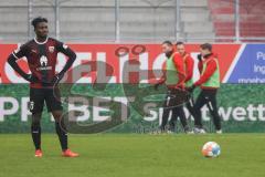 2.BL; FC Ingolstadt 04 - SV Darmstadt 98; Freistoß Hans Nunoo Sarpei (18 FCI)