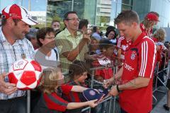 Audi - Fahrzeugübergabe an den FC Bayern - Saison 2009/2010 - Sebastian Schweinsteiger