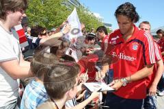 Audi - Fahrzeugübergabe an den FC Bayern - Saison 2009/2010 - Luca Toni