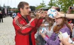 FC Bayern - Fahrzeugübergabe Audi - Saison 2011-2012 - Philipp Lahm