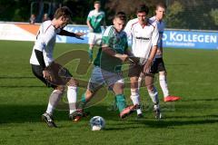 Landesliga - FC Gerolfing - SV Hebertsfelden -Betz Flad #14 grün Gerolfing - Stöger Franz #5 weiß Hebertsfelden -  Foto: Jürgen Meyer