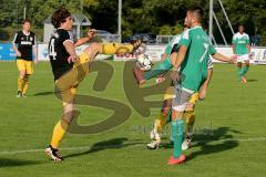 Landesliga - FC Gerolfing -SV Kirchanschöring -  Kubicek Andrej #7 grün Gerolfing - Straßer Alois #14 schwarz Kirchanschöring -  Foto: Jürgen Meyer