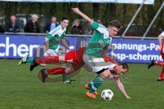 Landesliga Südost - FC Gerolfing - SV Erlbach - Graßl Sebastian #8 grün Gerolfing - Jäger Christoph #15 rot Erlbach - Foto: Jürgen Meyer