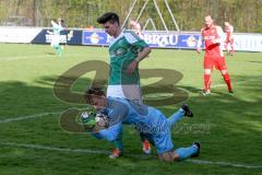 Landesliga Südost - FC Gerolfing - SV Erlbach - Malec Klaus Torwart Erlbach - Hallmen Phillipp #19 grün Gerolfing - Foto: Jürgen Meyer