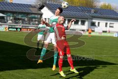 Landesliga Südost - FC Gerolfing - SV Erlbach - Dormeier Florian #15 grün Gerolfing - Bruche Marc #8 rot Erlbach - Foto: Jürgen Meyer