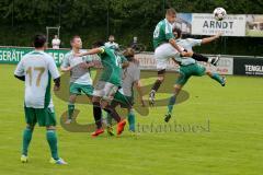 FC Gerolfing - TUS Holzkirchen - Pilat Florian #20 grün FC Gerolfing - Keskin Onur #10 grün FC Gerolfing - Dengler Maximilian #5 TUS Holzkirchen - Foto: Jürgen Meyer