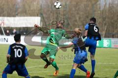 Landesliga 2015/16 - FC Gerolfing - SV Planegg - Krailing - Adrian Robinson grün Gerolfing - Maximilian Demmer #4 blau Planegg - Paul Wilnauer #6 blau Planegg - Foto: Jürgen Meyer