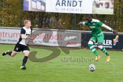 Landesliga 2015/16 - FC Gerolfing - TSV Eching - Robinson Adrian grün Gerolfing - Stegmeier Ludwig schwarz Eching - Foto: Jürgen Meyer